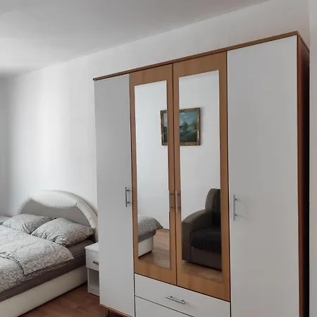Apartman Slava-Stari Appartement